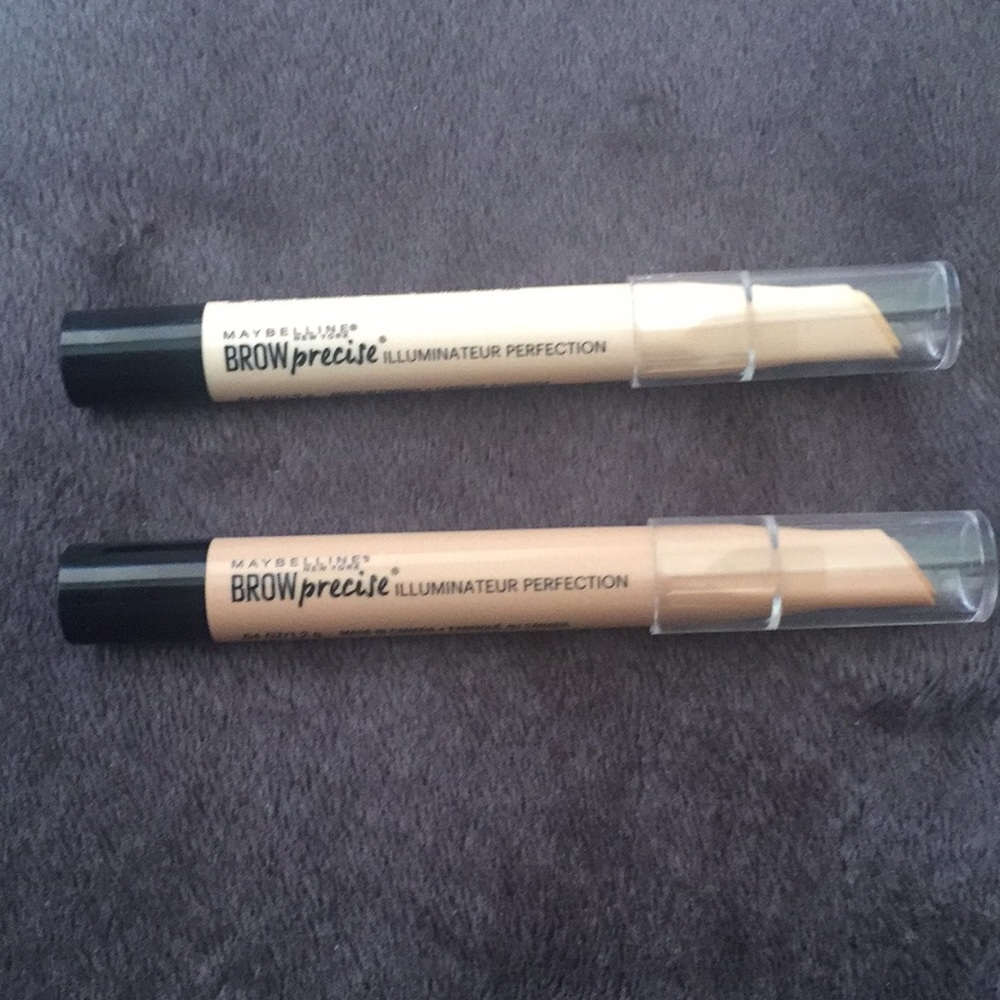 2 Maybelline Brow Precise highlighter